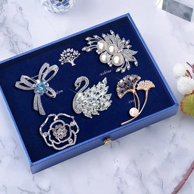 BIOCURIO 7-Day Brooch Set Holiday Gift